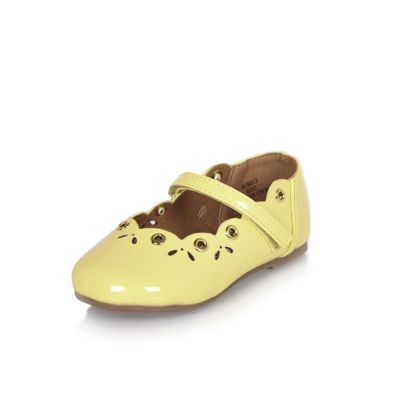 Mini girls yellow ballerina shoes
